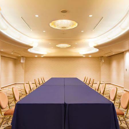 Grand Prince Hotel Shin Takanawa Tokyo Exterior photo A meeting room at the hotel