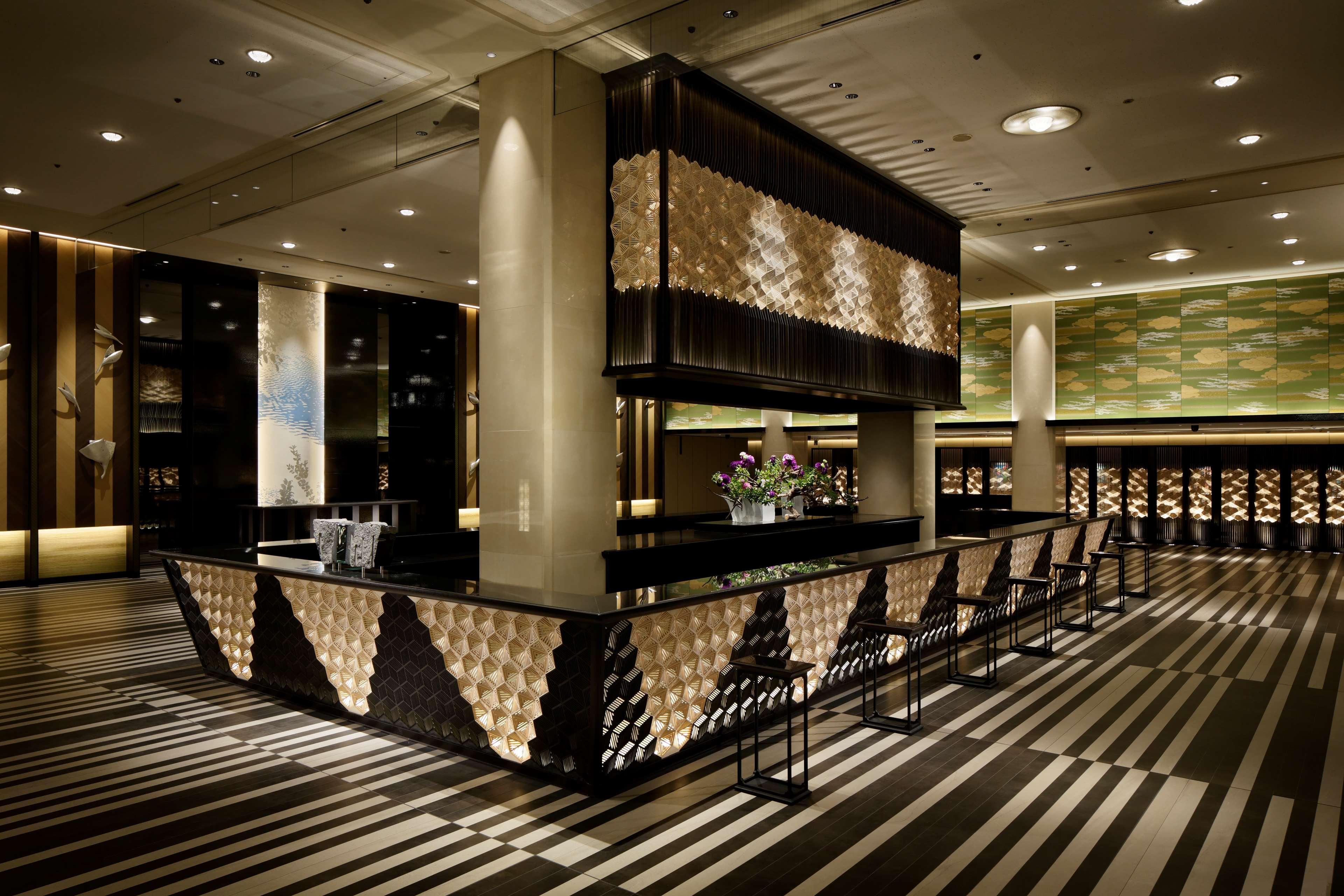 Grand Prince Hotel Shin Takanawa Tokyo Exterior photo The lobby of the hotel