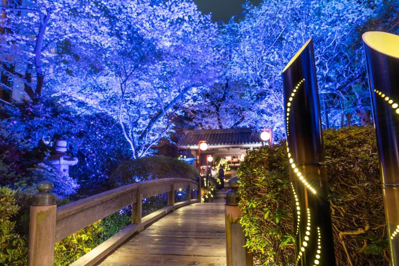 Grand Prince Hotel Shin Takanawa Tokyo Exterior photo Illuminated cherry blossoms at the shrine