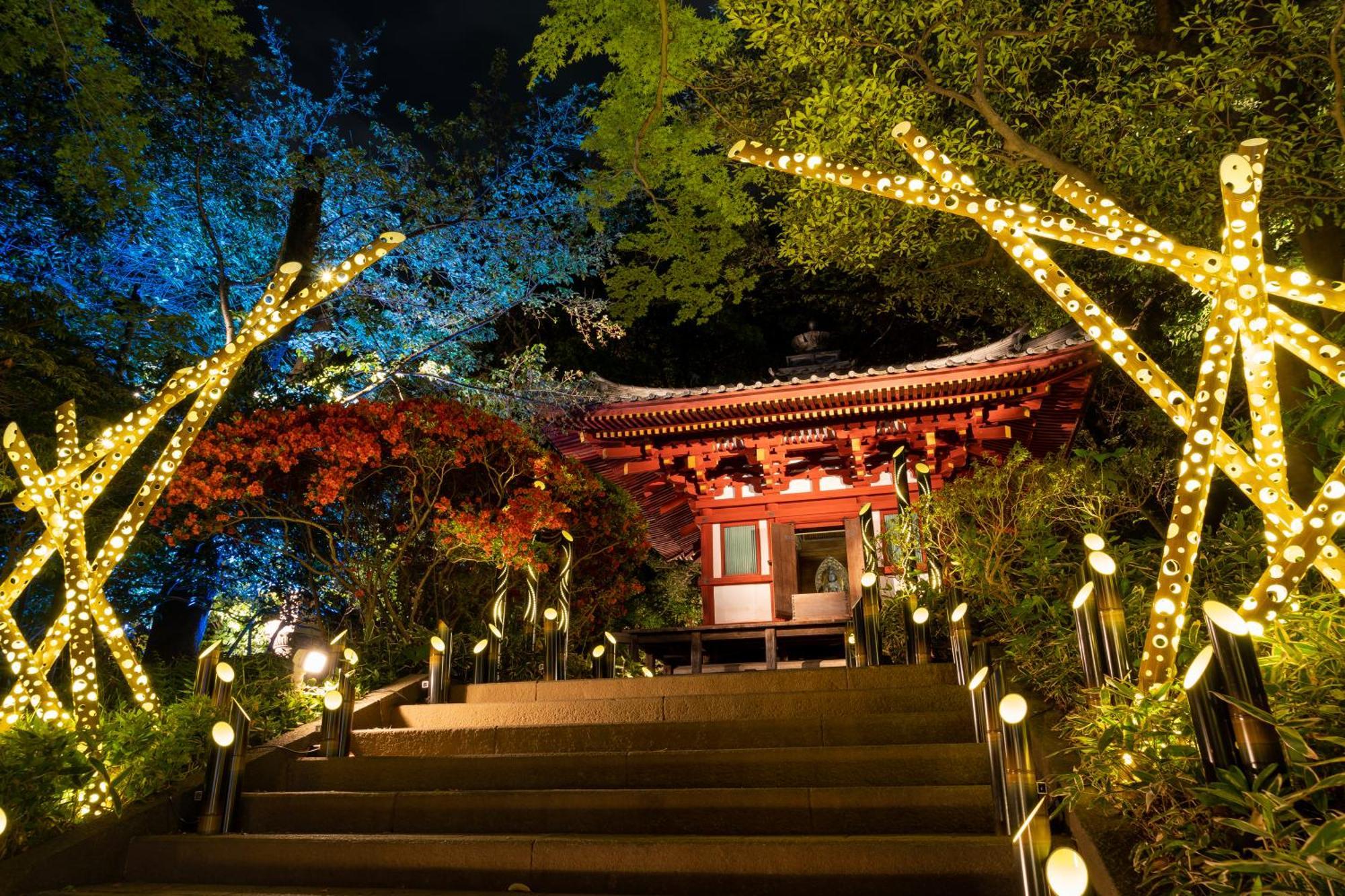 Grand Prince Hotel Shin Takanawa Tokyo Exterior photo The shrine at night