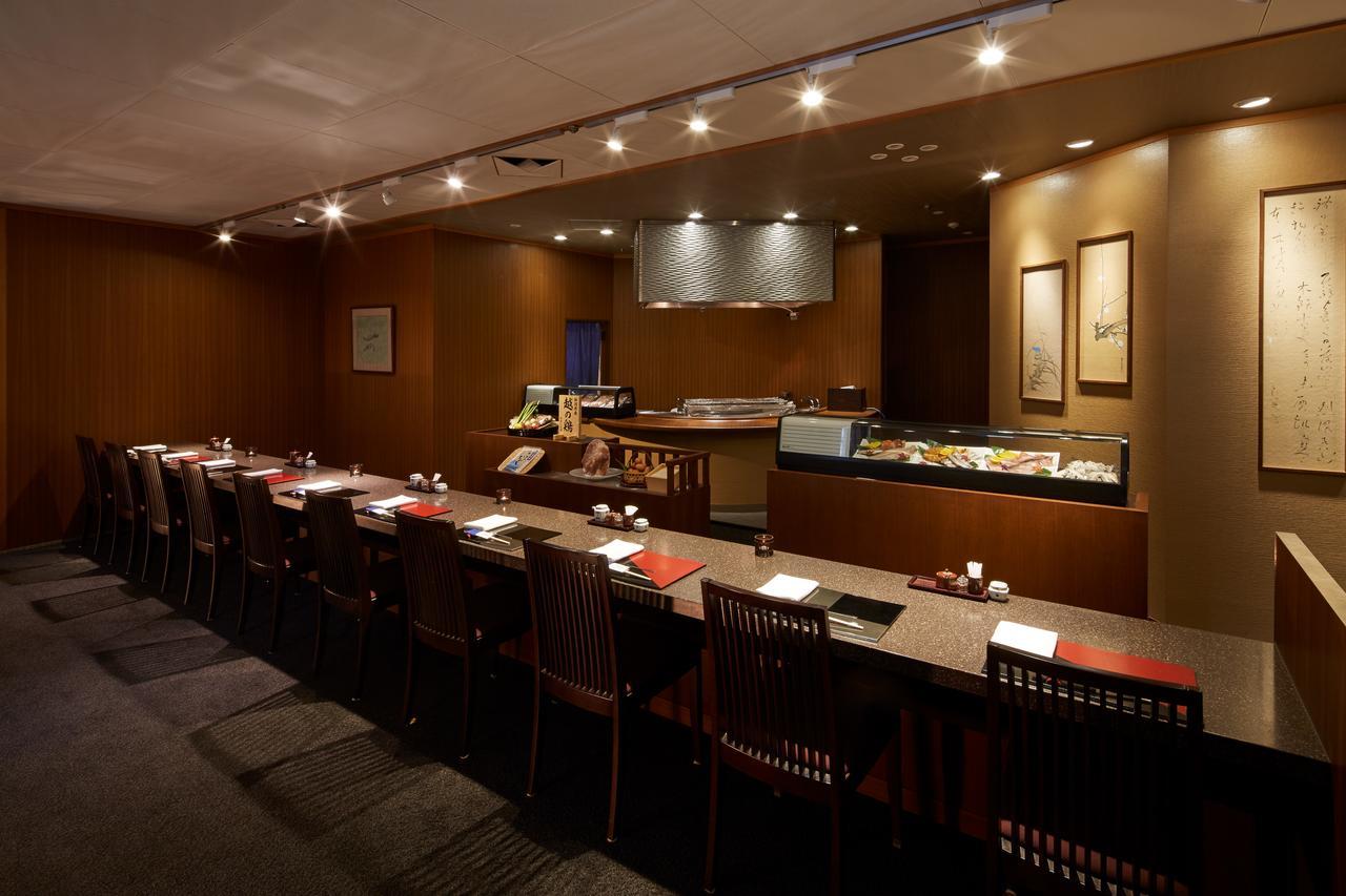 Grand Prince Hotel Shin Takanawa Tokyo Exterior photo Interior of a sushi restaurant in Tokyo